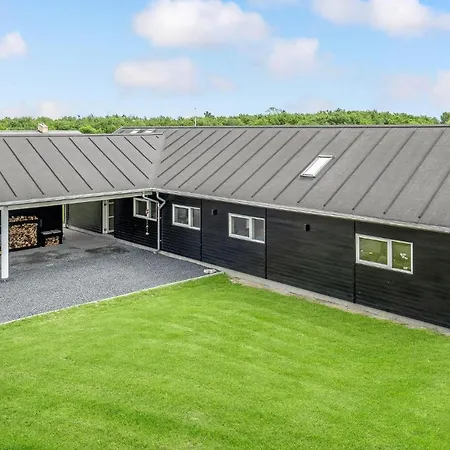 Stunning In Sydals With 4 Bedrooms And Wifi