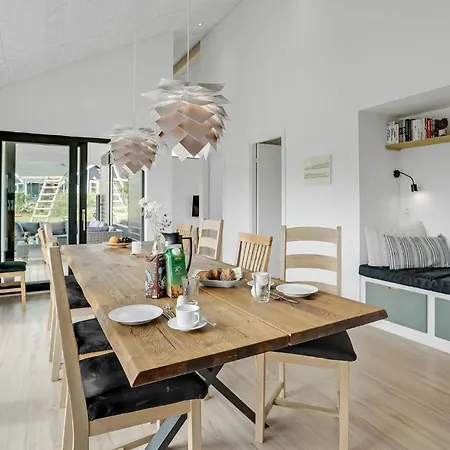 Stunning In Sydals With 4 Bedrooms And Wifi Prázdninový dům
