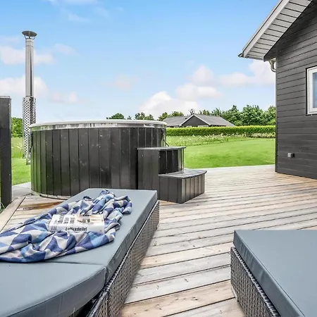 Stunning In Sydals With 4 Bedrooms And Wifi Prázdninový dům