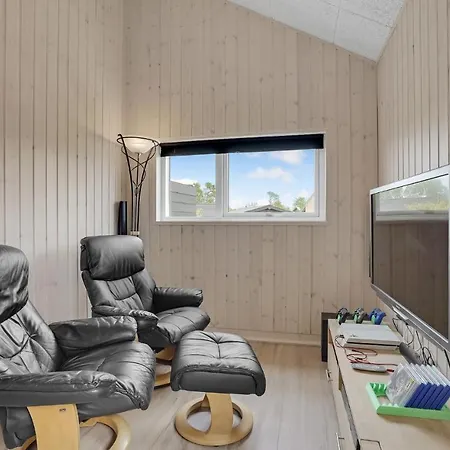 Prázdninový dům Stunning In Sydals With 4 Bedrooms And Wifi Nedre Lysabild